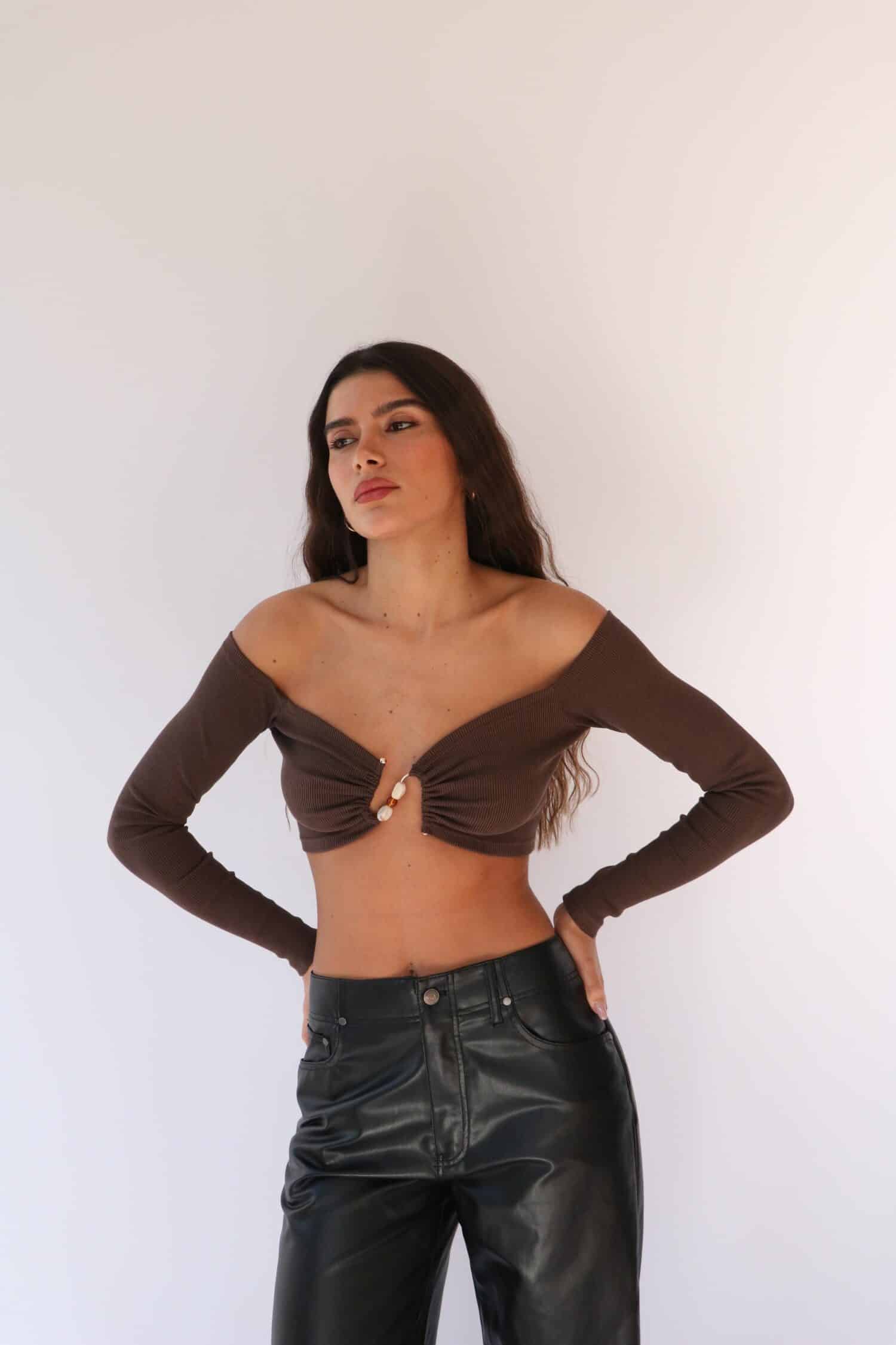 ⁦BAT7 טופ אבזם הלני -צבעים⁩ – תמונה ⁦3⁩