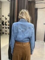⁦חולצה מכופתרת - גינס WRANGLER⁩ – תמונה ⁦2⁩