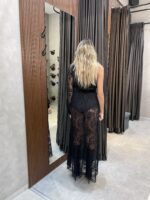 ⁦שמלת כתף אחת תחרה שחורה⁩ – תמונה ⁦4⁩