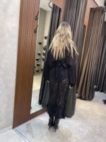 ⁦חצאית תחרה שחורה⁩ – תמונה ⁦4⁩
