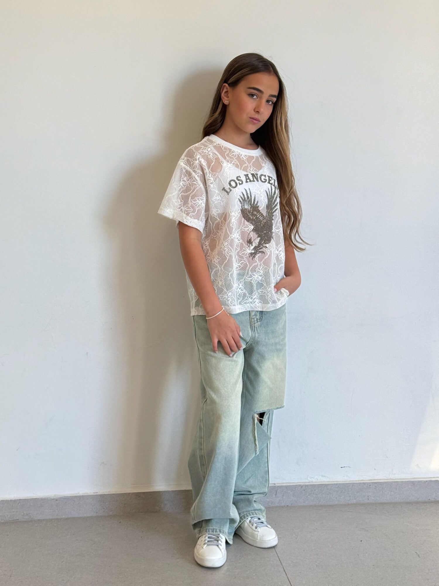 ⁦חולצת אלה ילדים - תחרה לבנה⁩ – תמונה ⁦6⁩