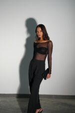 ⁦GOVANA- חולצת פרי-שחור⁩ – תמונה ⁦2⁩
