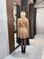 ⁦FAV שמלת מיני זמש קאמל⁩ – תמונה ⁦4⁩