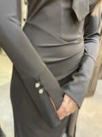 ⁦ISABELLA - שמלת מקסי עניבה-שחור⁩ – תמונה ⁦6⁩