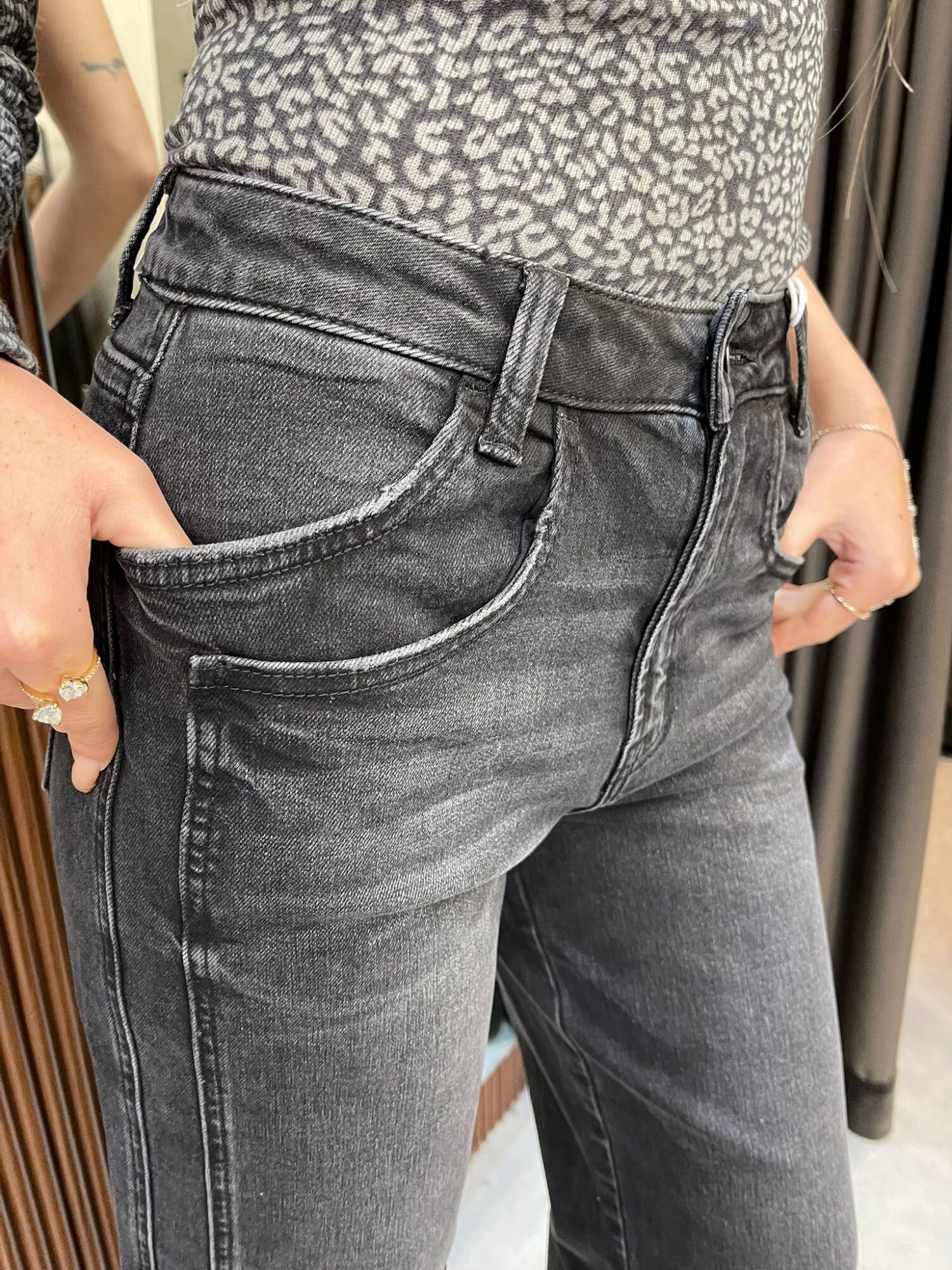 ⁦ג'ינס VERVET KRIS שחור⁩ – תמונה ⁦4⁩