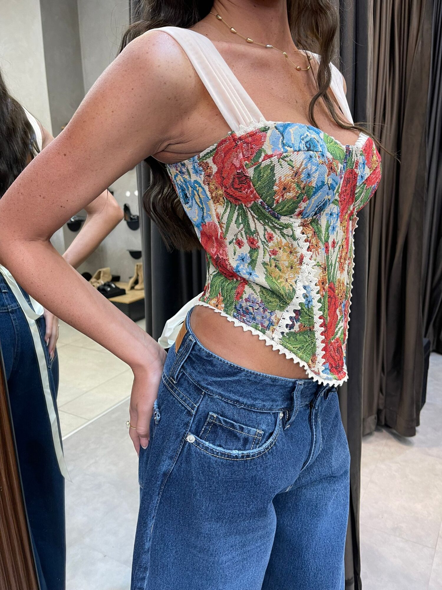⁦FAV טופ מחוך פרחוני אמורה⁩ – תמונה ⁦2⁩