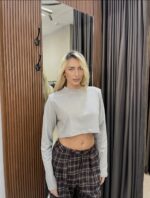 ⁦GOVANA חולצת פופ אפור⁩ – תמונה ⁦3⁩
