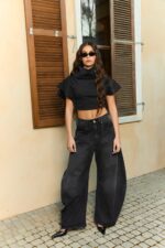 ⁦NURIT KIMHI - ג'ינס HIGH WAIST BALLOON LEG JEANS שחור⁩ – תמונה ⁦2⁩