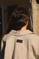 ⁦NURIT KIMHI - ג'קט MILA בז'⁩ – תמונה ⁦2⁩