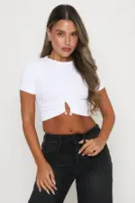 ⁦חולצת קרופ אלה-צבעים⁩ – תמונה ⁦3⁩