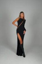⁦LUAR- שמלת מקסי כתף אחת BECKY שחור⁩ – תמונה ⁦4⁩