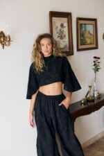 ⁦NURIT KIMHI חולצת MIKA שחורה⁩ – תמונה ⁦3⁩