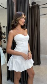 ⁦ISABELLA- שמלת מיני מלמלה גסיקה-לבן⁩ – תמונה ⁦3⁩